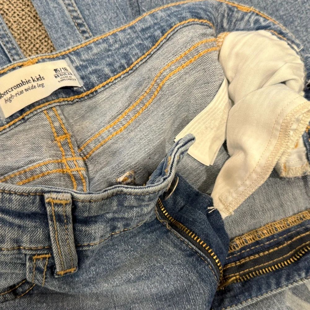 NWOT Abercrombie kids high rise wide leg denim size 15/16 - Picture 7 of 8